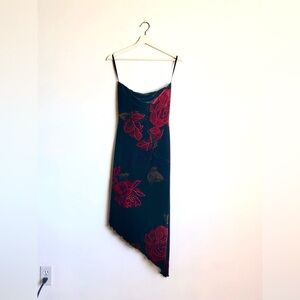 Cache Black / Red Velvet Beaded Rose Asymmetrical Strapless Dress Size 4 Vintage